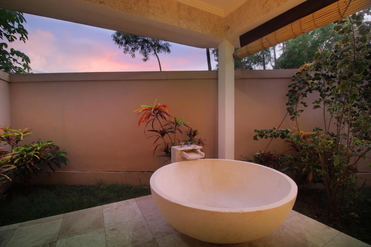 סקוטונג Lombok Sunset Bay Resort מראה חיצוני תמונה